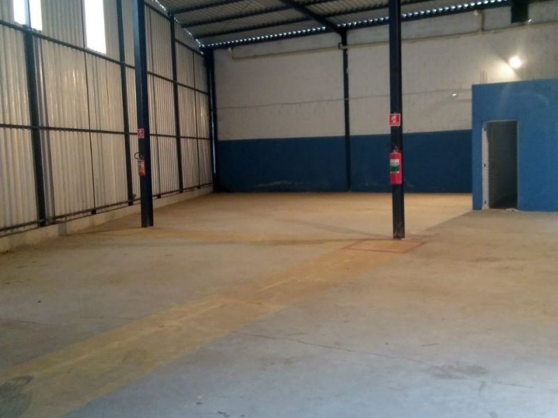 Comercial à venda Vila Sao Paulo com 870m² e  quartos por R$ 900.000 - 1795405234-foto-galpao-04.jpeg