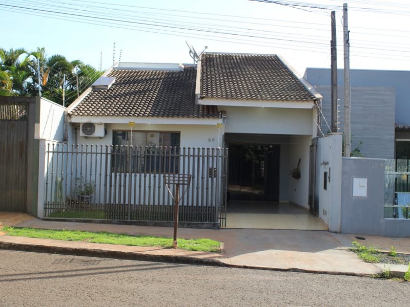Casa à venda Jardim Colina Verde com 105m² e 3 quartos por R$ 245.000 - 1750149463-c95a807d-559b-4bf8-a81b-65859d22a038.jpg