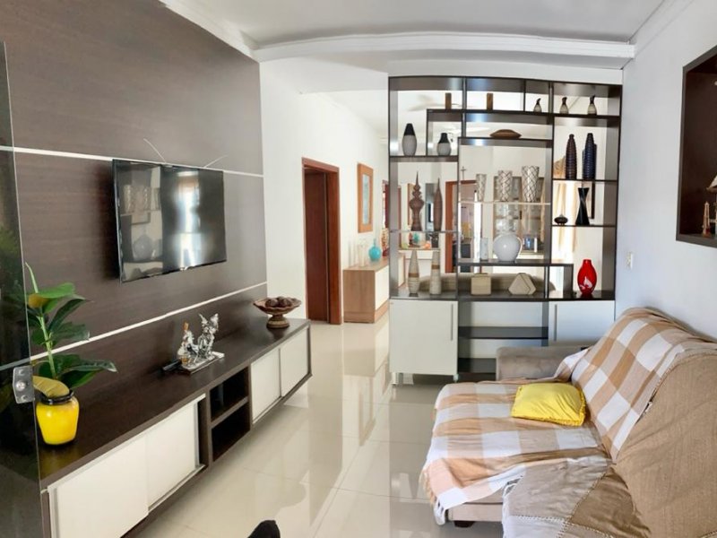 Casa para alugar Prainha  com 200m² e 4 quartos por R$ 1.200 - 1574757360-7088cdc0-30ea-4d16-afa5-801e9542c12f.jpeg