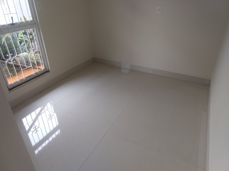 Casa à venda Leonor com 250m² e 5 quartos por R$ 420.000 - 315834220-img-20210130-091211419.jpg