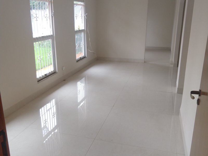 Casa à venda Leonor com 250m² e 5 quartos por R$ 420.000 - 875903439-img-20210130-091140154.jpg