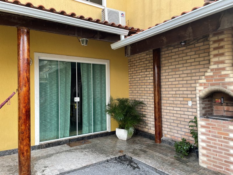 Casa de condomínio à venda Vargem Pequena com 8m² e 4 quartos por R$ 600.000 - 558866075-948729ef-ad87-4966-b174-1442ea57c6dd.jpeg