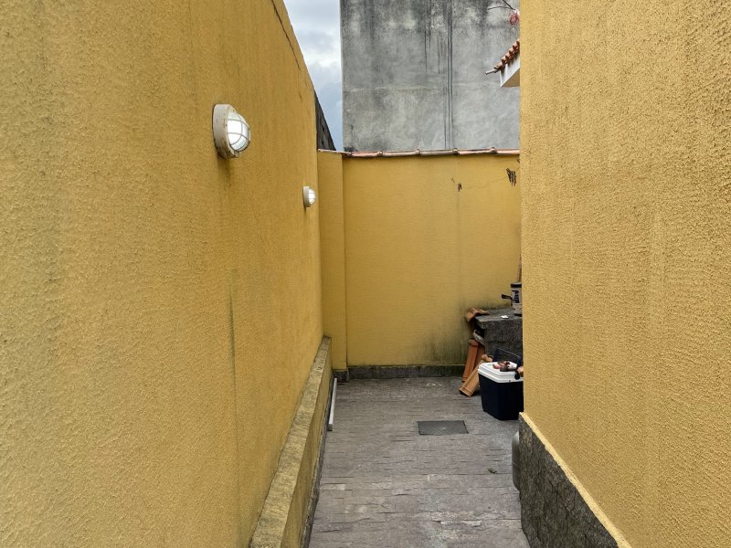 Casa de condomínio à venda Vargem Pequena com 8m² e 4 quartos por R$ 600.000 - 670127927-61698aea-1a59-453d-8468-4874aa160198.jpeg