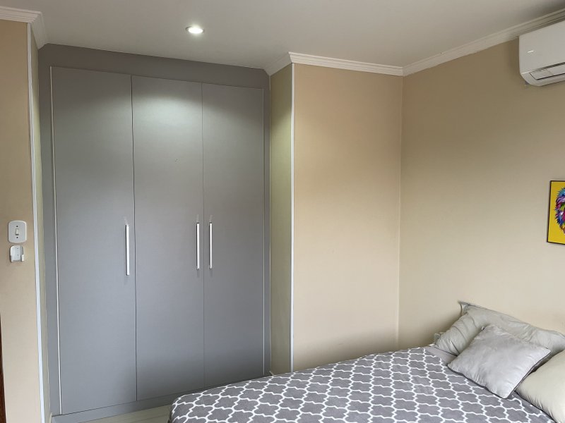 Casa de condomínio à venda Vargem Pequena com 8m² e 4 quartos por R$ 600.000 - 718690914-61830883-44b0-4d4e-8b30-2a4d2e86845c.jpeg