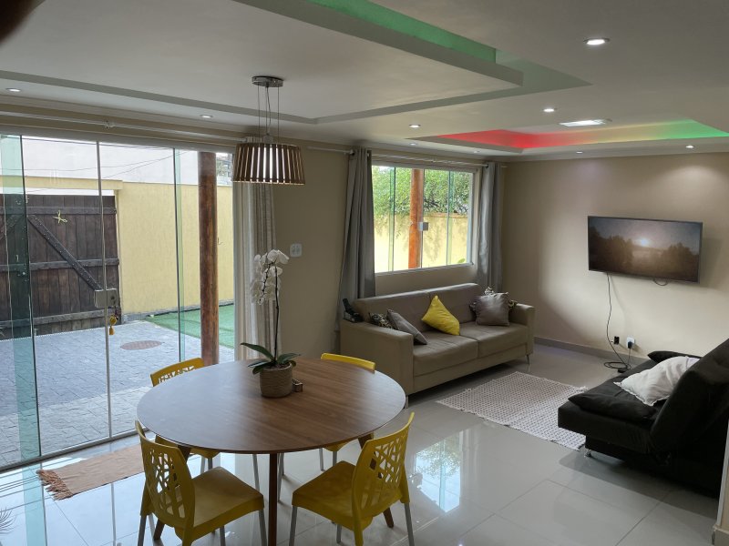 Casa de condomínio à venda Vargem Pequena com 8m² e 4 quartos por R$ 600.000 - 883058282-5ba1bc9a-9fab-40a1-9403-0fe5de5ee6aa.jpeg