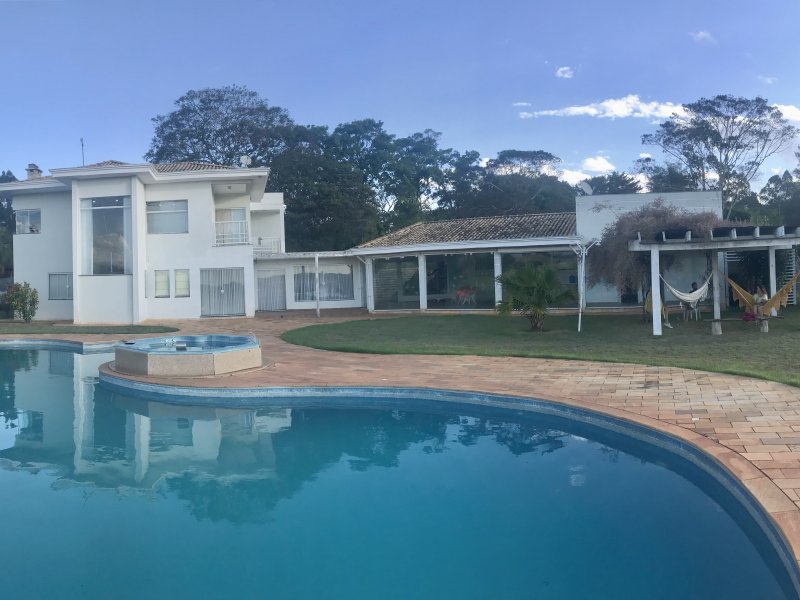 Chácara à venda Pinheirinho com 9m² e 4 quartos por R$ 1.800.000 - 274313698-5aaad8ff-b9b8-4f2e-bf35-a0f33bb06da8.jpeg