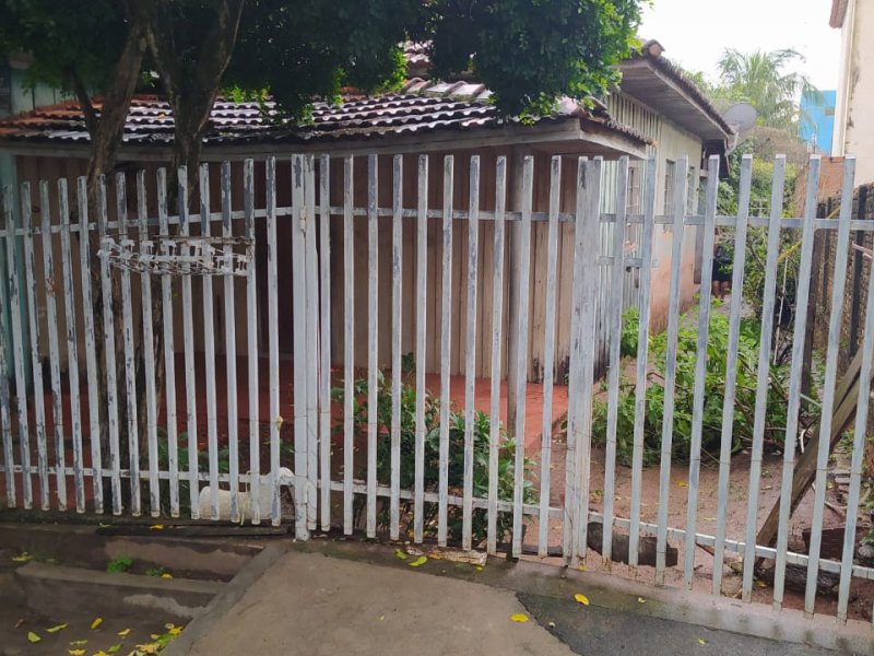 Casa à venda Centro com 400m² e 4 quartos por R$ 190.000 - 1936080750-casa4.jpg
