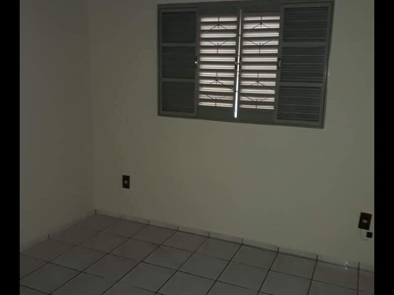 Casa à venda Jardim Country Club com 135m² e 2 quartos por R$ 190.000 - 560844289-bff98410-5094-4156-8f02-837e5f56d3ad.jpeg