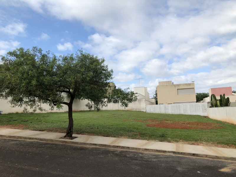 Terreno à venda Águas Claras com 720m² e  quartos por R$ 720.000 - 1177994190-76f8c475-0a3c-44fc-8773-c912d290a895.jpeg
