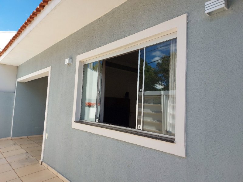 Casa à venda Jd Vitoria com 100m² e 3 quartos por R$ 340.000 - 739603132-20201116-151411.jpg