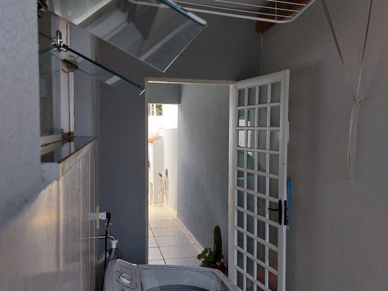 Casa à venda Jd Vitoria com 100m² e 3 quartos por R$ 340.000 - 777281202-20201208-170842.jpg