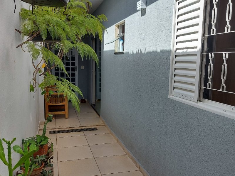 Casa à venda Jd Vitoria com 100m² e 3 quartos por R$ 340.000 - 890053365-20201208-152551.jpg