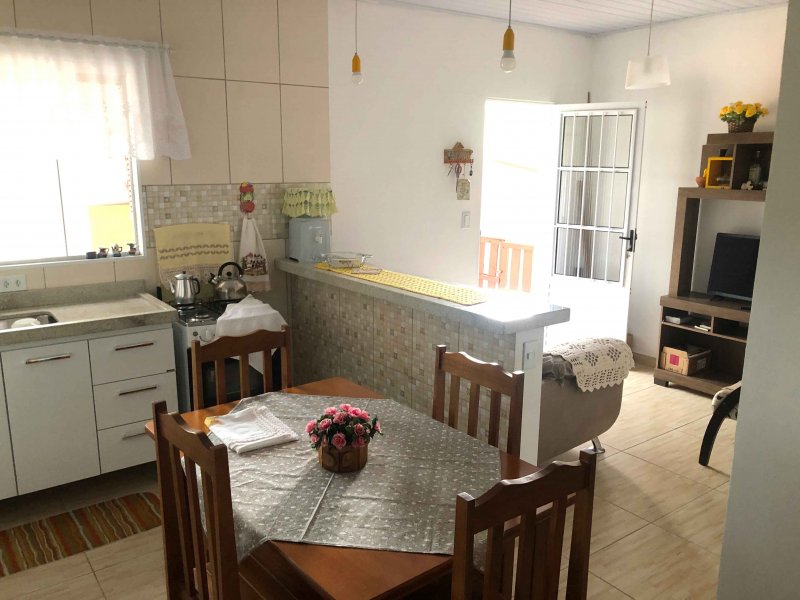 Casa à venda Vicente Nunes com 250m² e 3 quartos por R$ 450.000 - 1698240807-casa2-cozinha-sala.jpg
