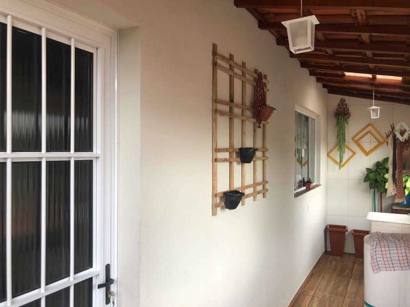 Casa à venda Vicente Nunes com 250m² e 3 quartos por R$ 450.000 - 1740523110-casa2-varanda-lavanderia.jpg