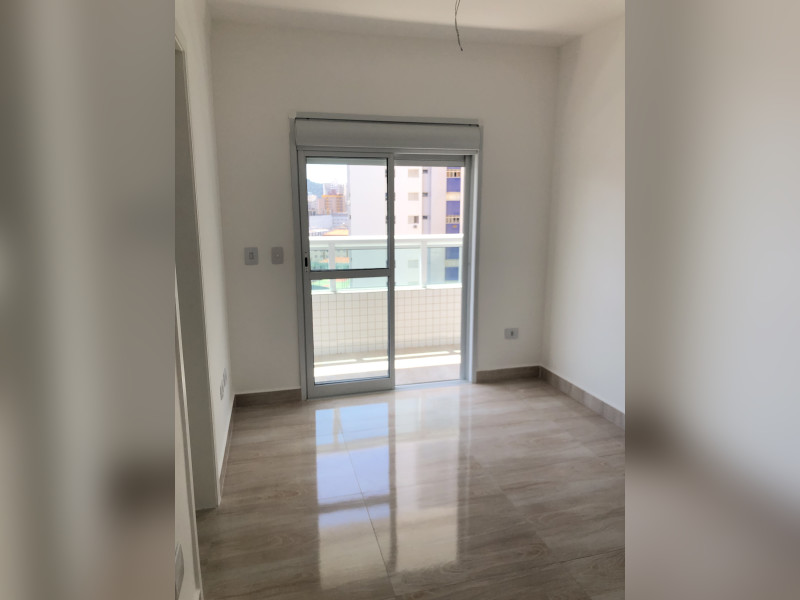 Apartamento à venda Guilhermina com 158m² e 3 quartos por R$ 860.000 - visao-geral-da-suite-3-com-saida-para-a-varanda.jpg