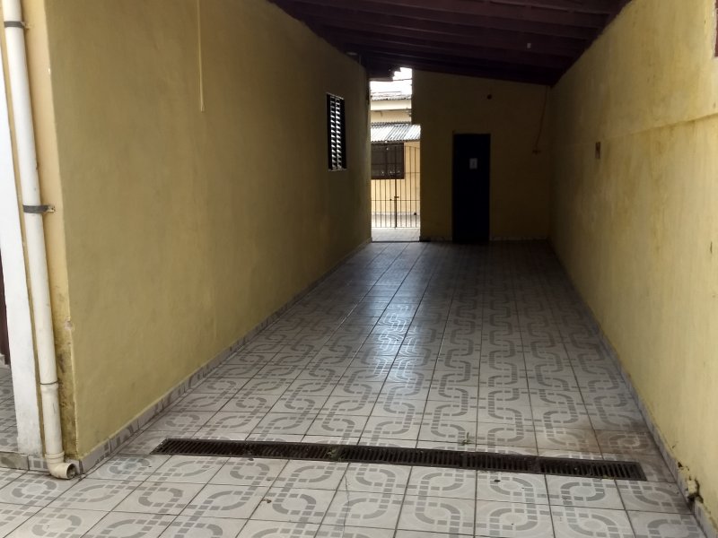 Casa à venda Jardim Utinga com 162m² e 3 quartos por R$ 450.000 - 1835543913-1-garagem.jpg