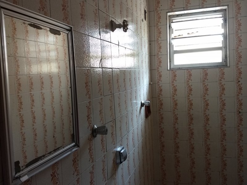 Casa à venda Jardim Utinga com 162m² e 3 quartos por R$ 450.000 - 24000591-2-banheiro-2.jpg