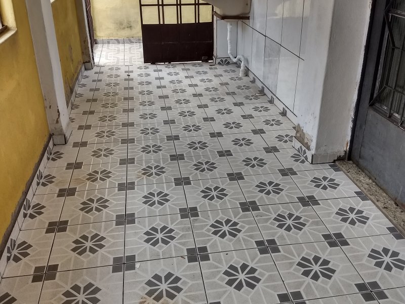 Casa à venda Jardim Utinga com 162m² e 3 quartos por R$ 450.000 - 26495293-1-area-de-servico-2.jpg