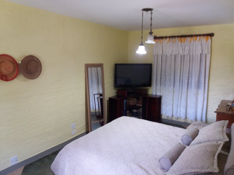 Chácara à venda Chácaras Alpina com 420m² e 4 quartos por R$ 1.350.000 - 785496885-20200418-122908.jpg