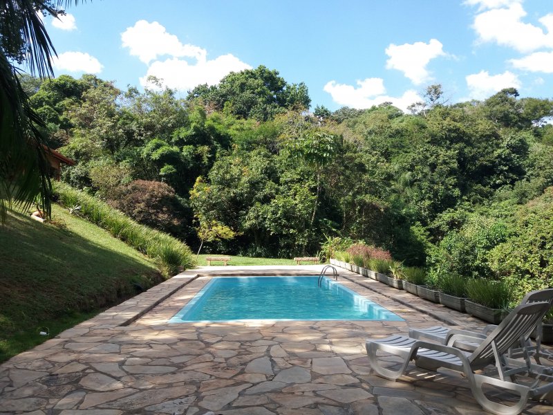 Chácara à venda Chácaras Alpina com 420m² e 4 quartos por R$ 1.350.000 - 980397207-20200421-131708.jpg