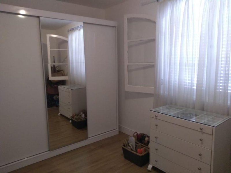 Casa à venda Jardim Santa Cruz (Sacomã) com 210m² e 3 quartos por R$ 750.000 - 809215886-414a4e58-56c1-42f8-9654-6ddef16b9b26.jpeg