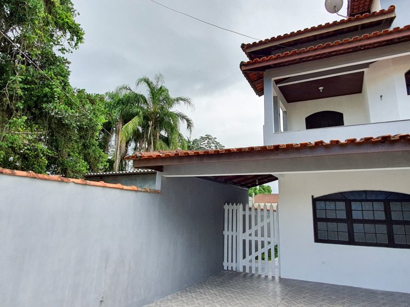 imóvel com 269m² - Jd. Indaiá - Bertioga
