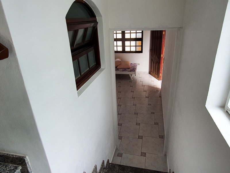 imóvel com 269m² - Jd. Indaiá - Bertioga