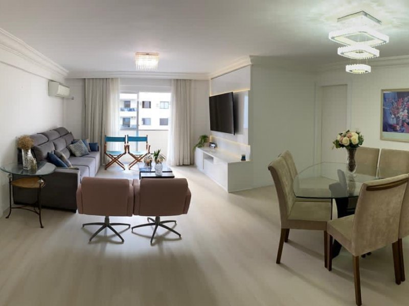 Apartamento à venda Centro com 135m² e 4 quartos por R$ 850.000 - 1978987310-9a99f0ae-c6a8-42a8-963a-ee98b829bbb7.jpeg