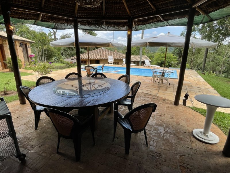imóvel com 400m² - Saboó - São Roque