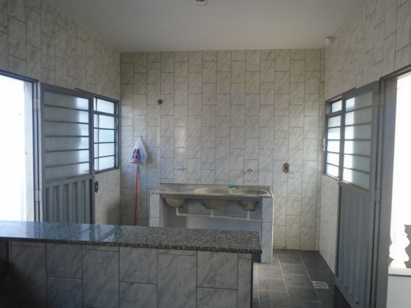 Casa à venda Santa Mônica com 200m² e 3 quartos por R$ 350.000 - img-20210206-wa0018.jpg