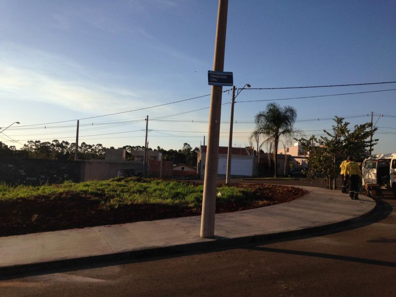 Terreno à venda Parque Taquaral com 382m² e  quartos por R$ 190.000 - 976686172-foto-calcada10.jpeg