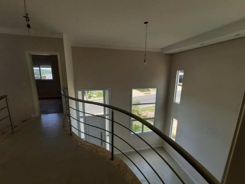 Casa de condomínio à venda Parque dos Pomares com 277m² e 4 quartos por R$ 1.800.000 - 1914562931-38816acc-6823-4ea5-a6c0-1a14904675ab.jpeg