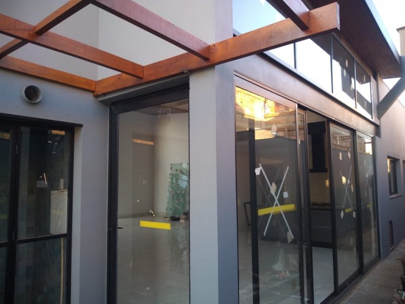 Casa à venda Boa Vista com 200m² e 4 quartos por R$ 1.250.000 - 1877104359-77738b22-f6d4-411d-adc2-77fe2aa1713e.jpg