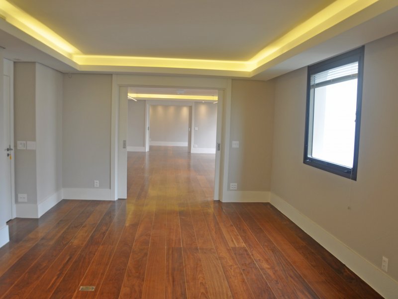 Apartamento à venda Itaim Bibi com 350m² e 4 quartos por R$ 8.250.000 - 549004435-dsc-0054.JPG