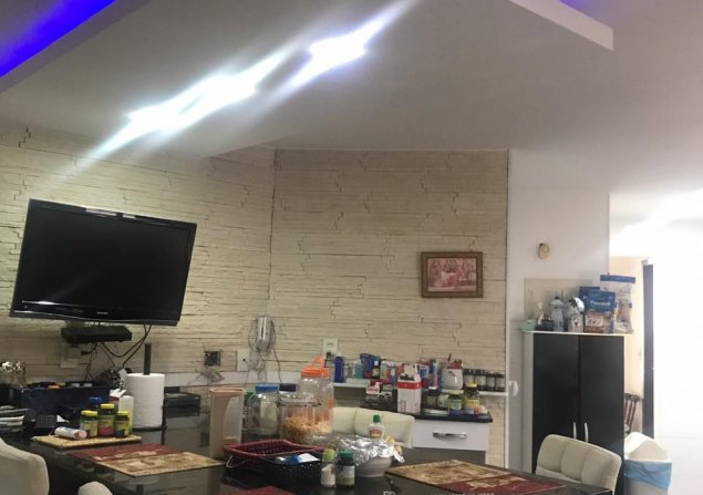 imóvel com 568m²