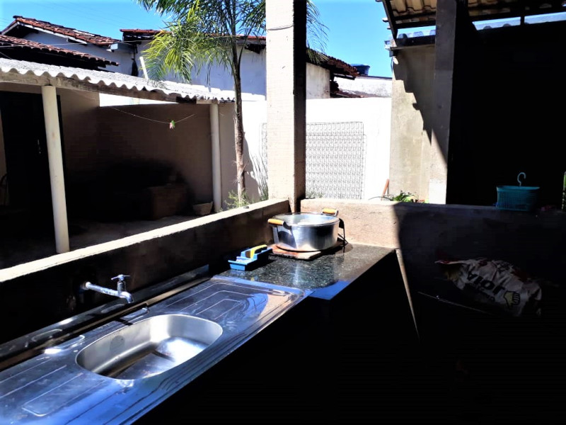 Casa à venda Custódio Pereira com 150m² e 3 quartos por R$ 368.000 - g-vista-da-cozinha-casa-fundo.jpeg