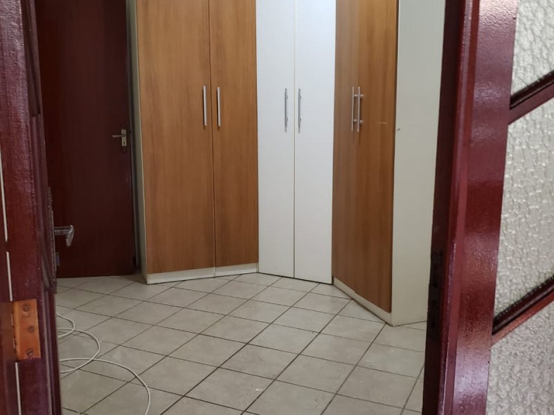 Casa à venda Jardim Sulacap com 95m² e 2 quartos por R$ 290.000 - 1666198763-613639d3-1acb-421a-86c4-2f955a4cec88.jpeg