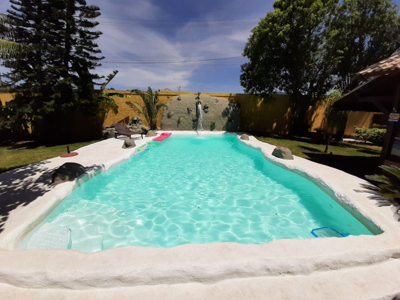 Casa de condomínio à venda Guaratiba com 1000m² e 6 quartos por R$ 1.200.000 - 1808038217-inbound3981646351528022611.jpg