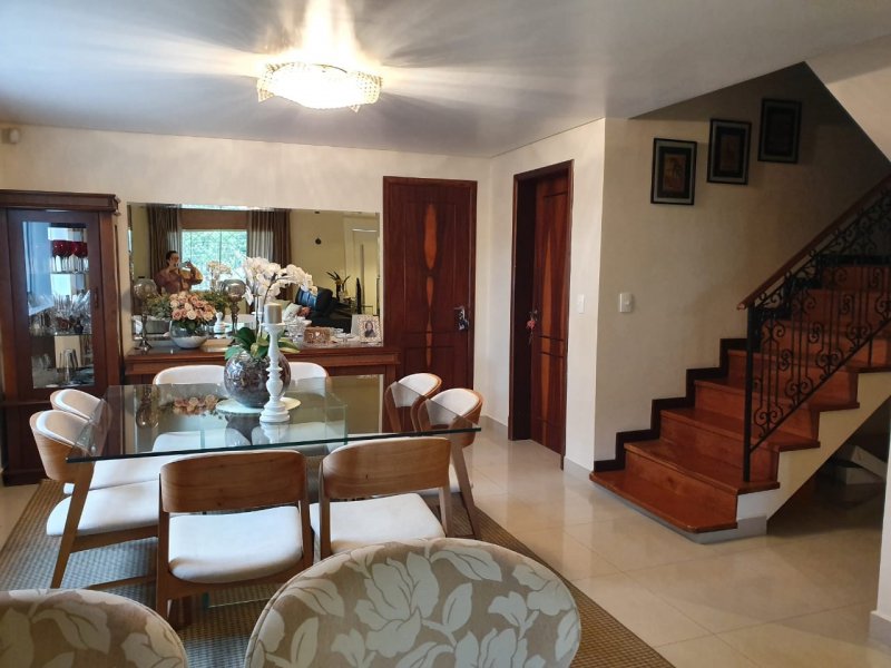 Casa à venda Pilarzinho com 257m² e 3 quartos por R$ 900.000 - 508070437-sala4c.jpg
