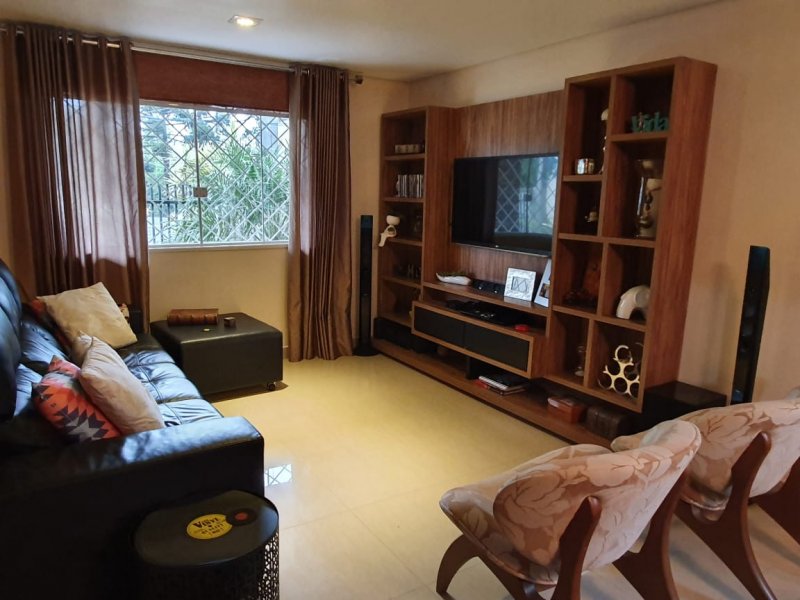 Casa à venda Pilarzinho com 257m² e 3 quartos por R$ 900.000 - 728631855-sala6c.jpg