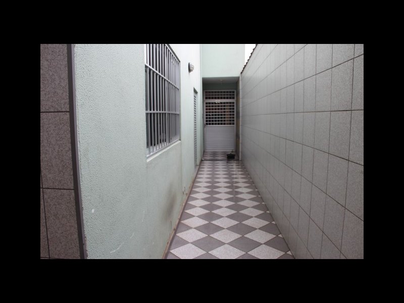 Casa à venda Vila Vivaldi com 350m² e 4 quartos por R$ 650.000 - 1879637234-corredor-lateral.jpg