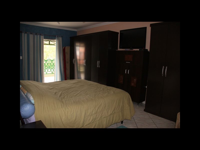 Casa à venda Vila Vivaldi com 350m² e 4 quartos por R$ 650.000 - 1988766899-quarto-03-3.jpg