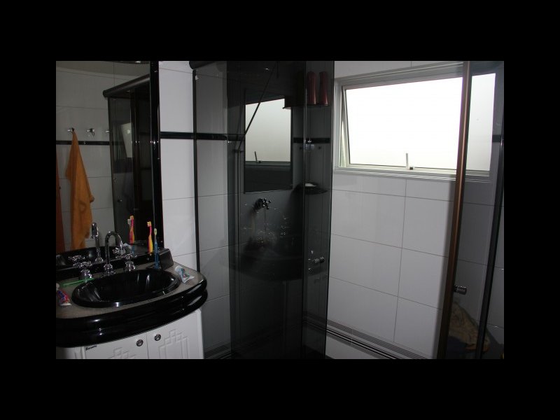 Casa à venda Vila Vivaldi com 350m² e 4 quartos por R$ 650.000 - 589136381-banheiro-02.jpg