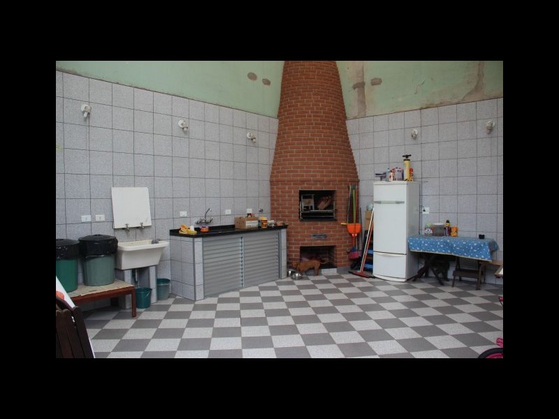 Casa à venda Vila Vivaldi com 350m² e 4 quartos por R$ 650.000 - 740235127-churrasqueira-2.jpg