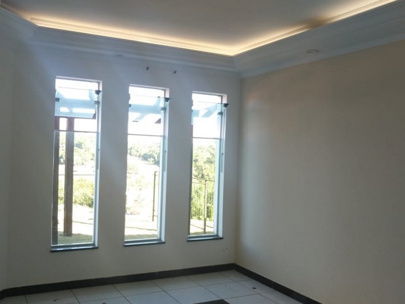 Casa de condomínio à venda Barreiro com 160m² e 3 quartos por R$ 800.000 - 630069025-99c7cac2-337b-48d4-9b3f-cd930c318a2e.jpeg