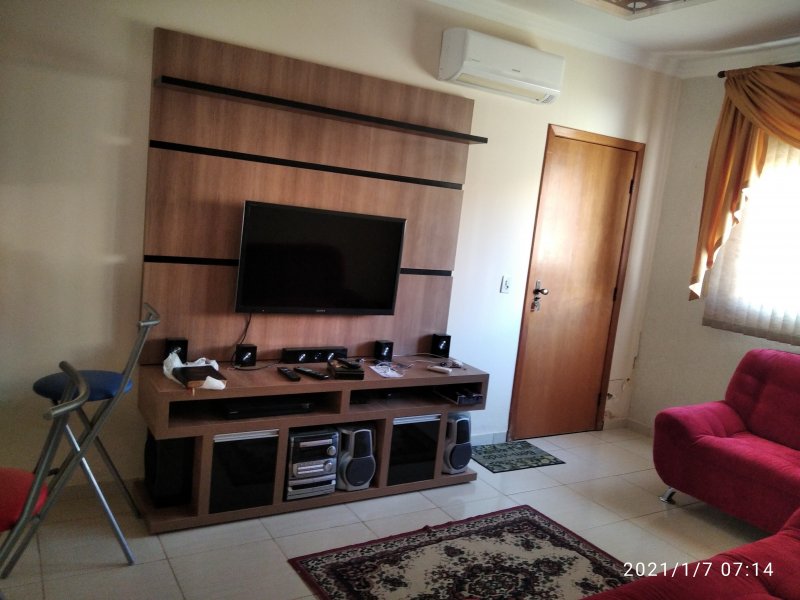 Casa à venda Setor Lagoa Quente com 200m² e 2 quartos por R$ 200.000 - 2141577065-img-20210107-071457-1.jpg