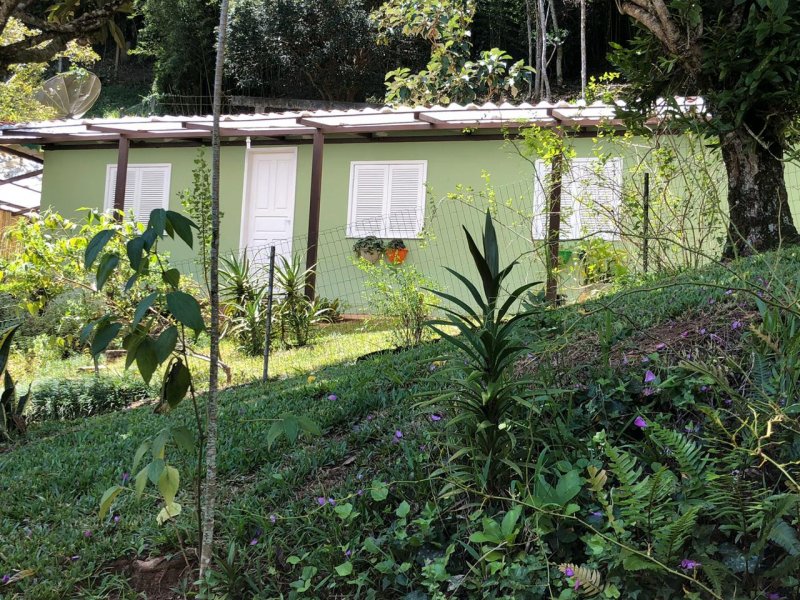 Casa à venda Itaipava com 390m² e 3 quartos por R$ 1.500.000 - 1452173862-30-casa-de-caseiro.jpg