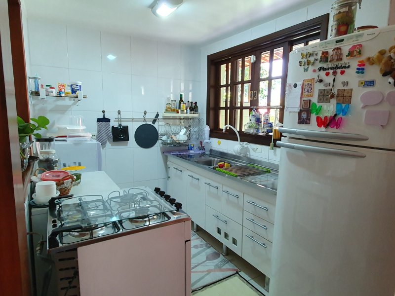 Casa à venda Itaipava com 390m² e 3 quartos por R$ 1.500.000 - 1541096698-10-cozinha.jpg