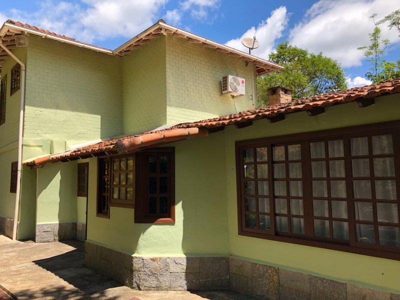 Casa à venda Itaipava com 390m² e 3 quartos por R$ 1.500.000 - 375530557-27-fundo-da-casa.jpg