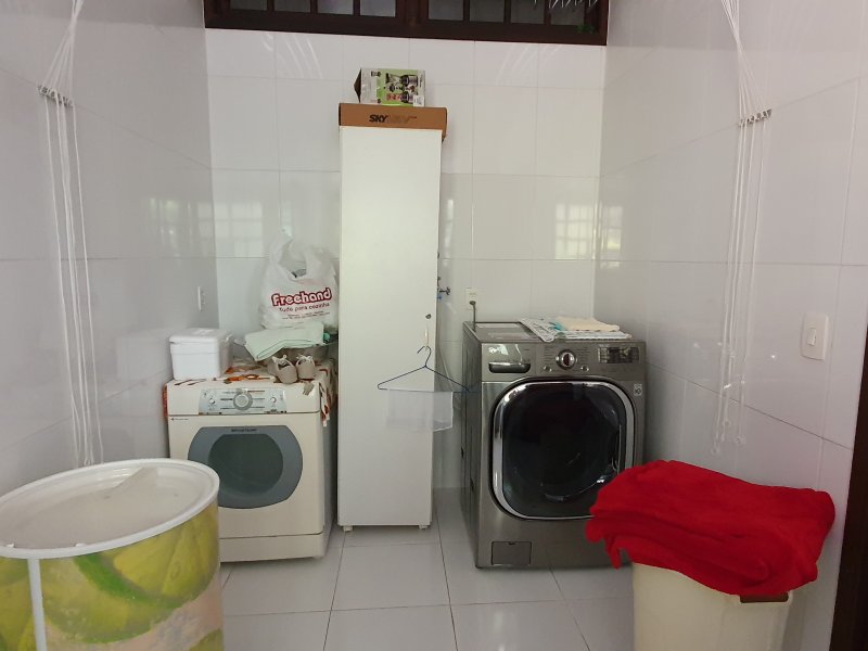Casa à venda Itaipava com 390m² e 3 quartos por R$ 1.500.000 - 623921362-12-lavandeiria.jpg